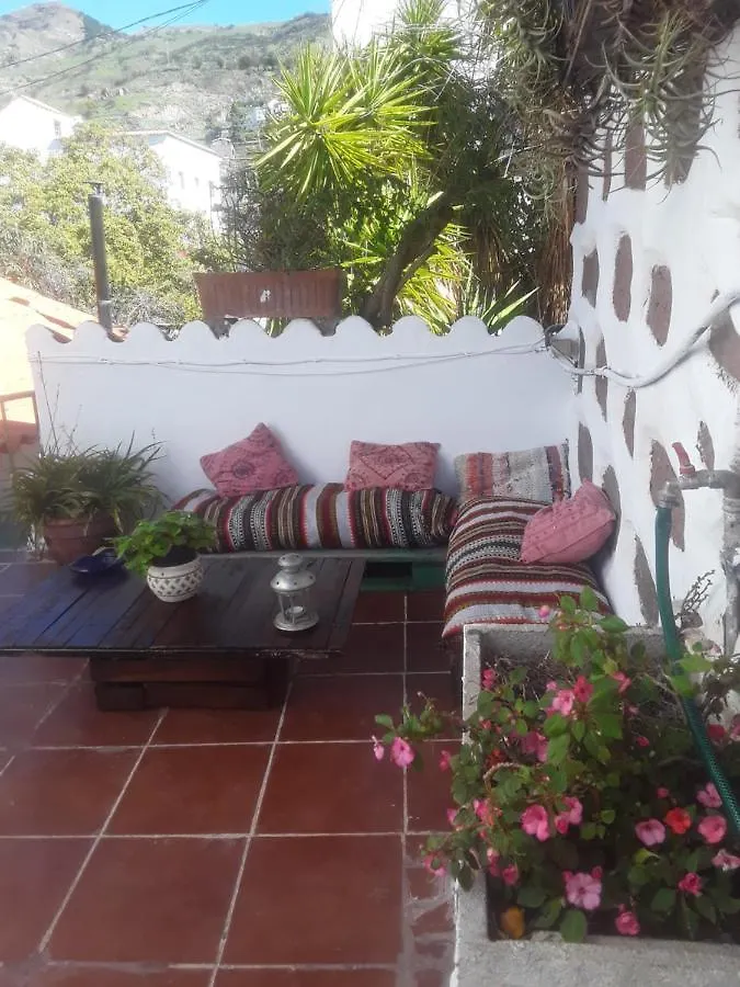 Ecoartejeda CAVE HOUSE Hostal